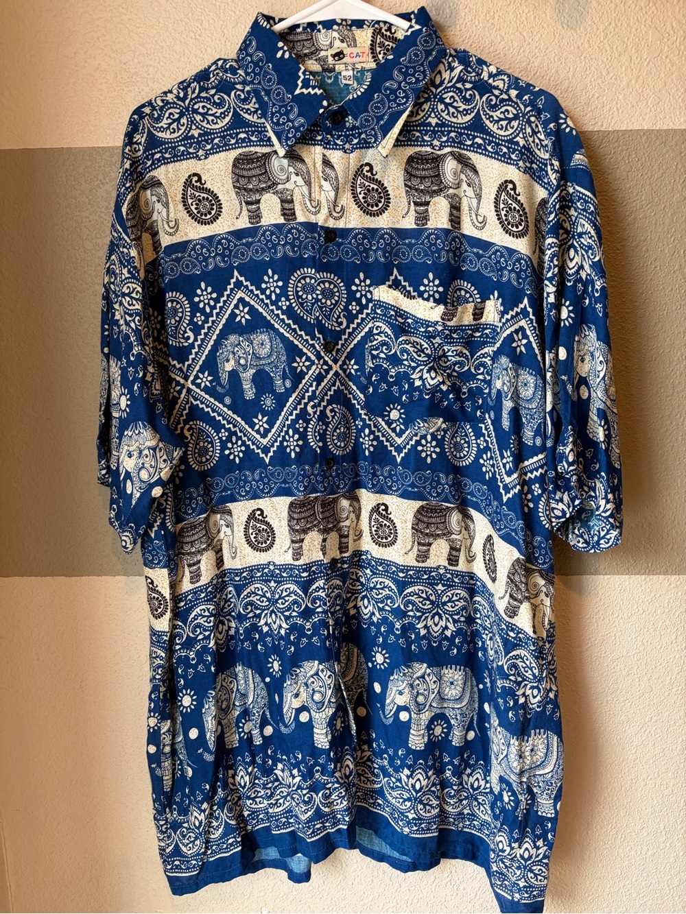 Men 2XL Lightweight Thai Temple Button Down Short Sleeve Shirt Elephant Paisley
